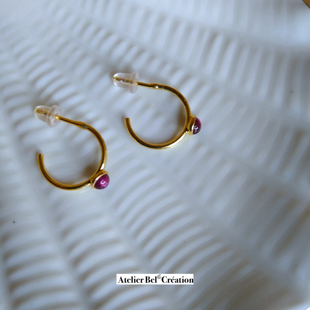 “Mélida” Garnet Earrings