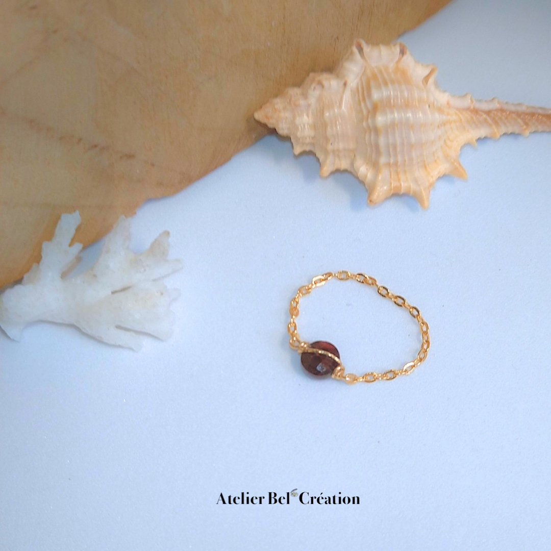 Bague chaînette en Grenat « Bahá »