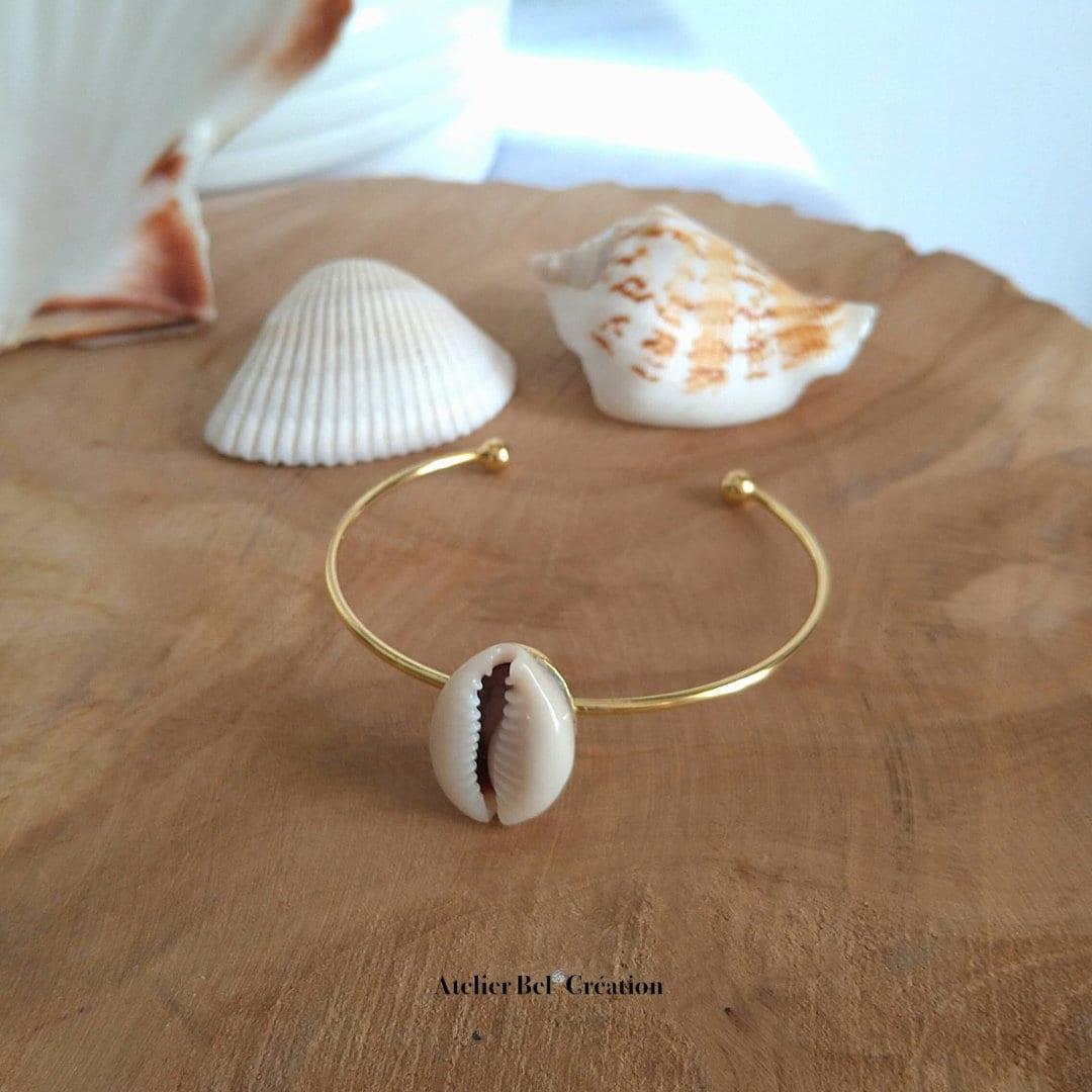 Bracelet jonc fin coquillage cauri « Lovana » - Atelier Bel’Création