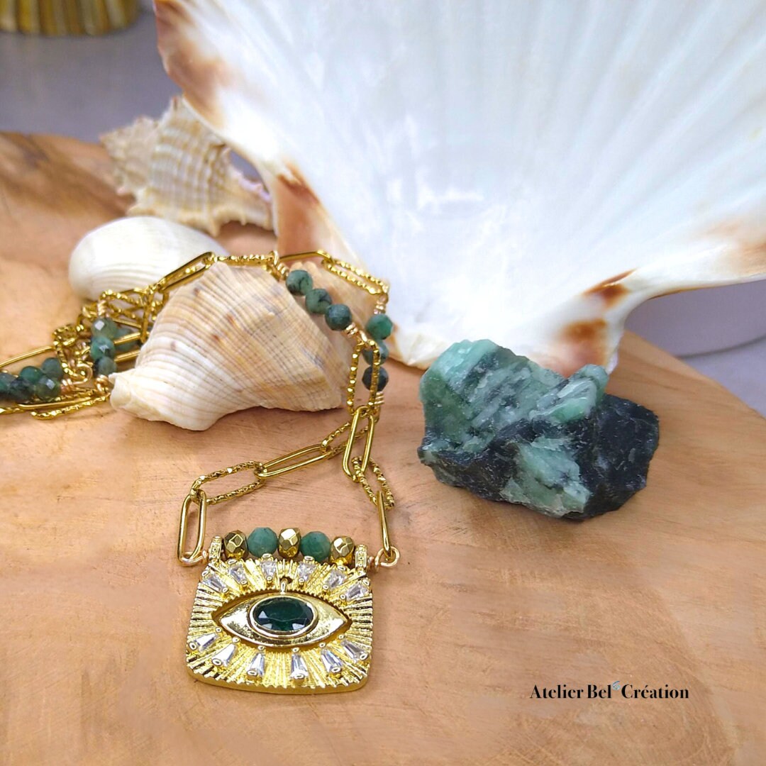 Collier en perles naturelles Émeraude, chaîne acier inoxydable dorée, pendentif oeil de protection