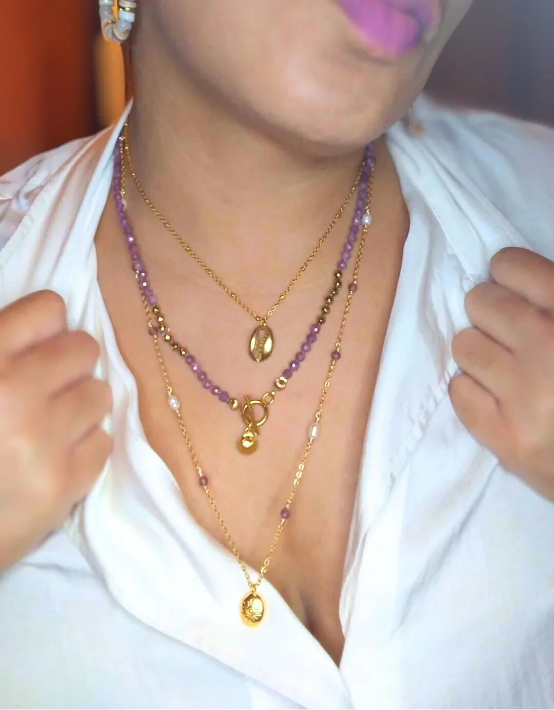 Collier multicouches perles violettes et dorées, Atelier Bel’Création