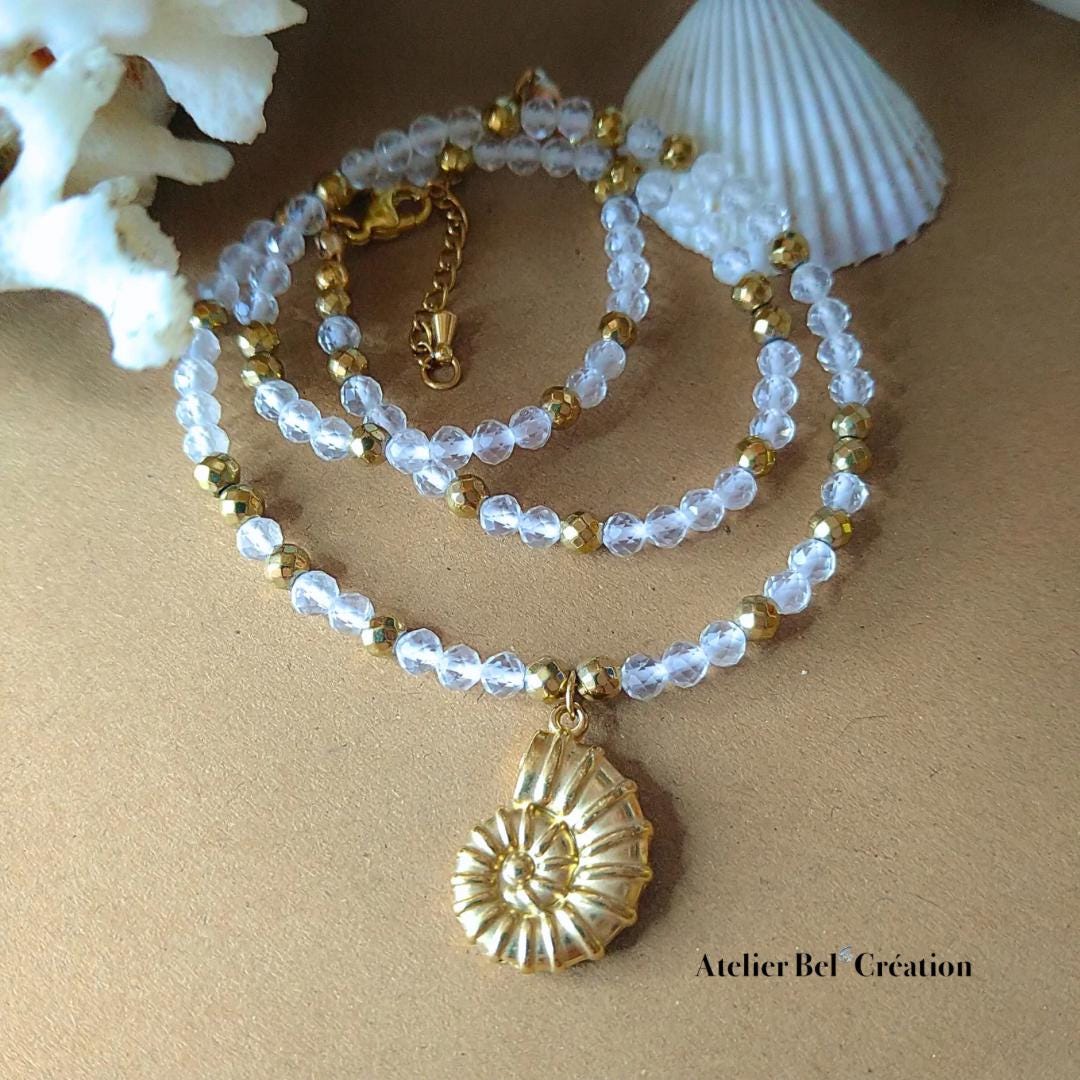 Summer gemstone necklaces | golden chain, shell, clear stone