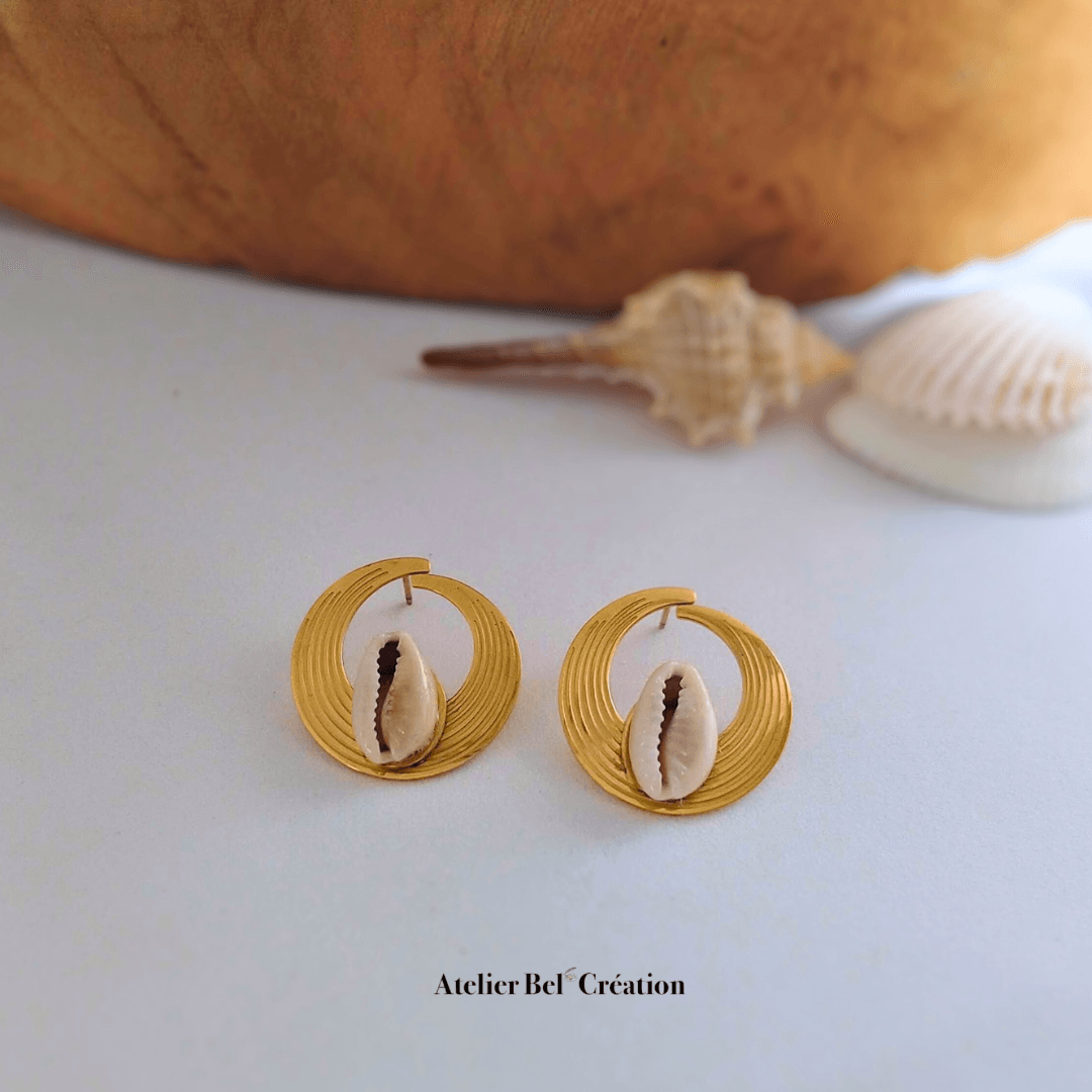 Boucles d’oreilles cauri « Camille » - Atelier Bel’Création