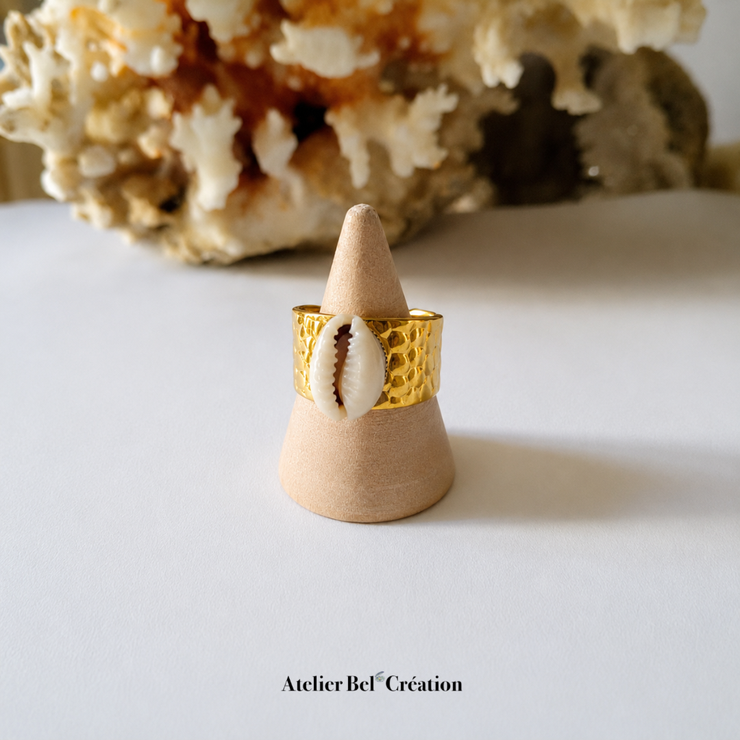 Bague Large Martelée Coquillage "Roxanne"