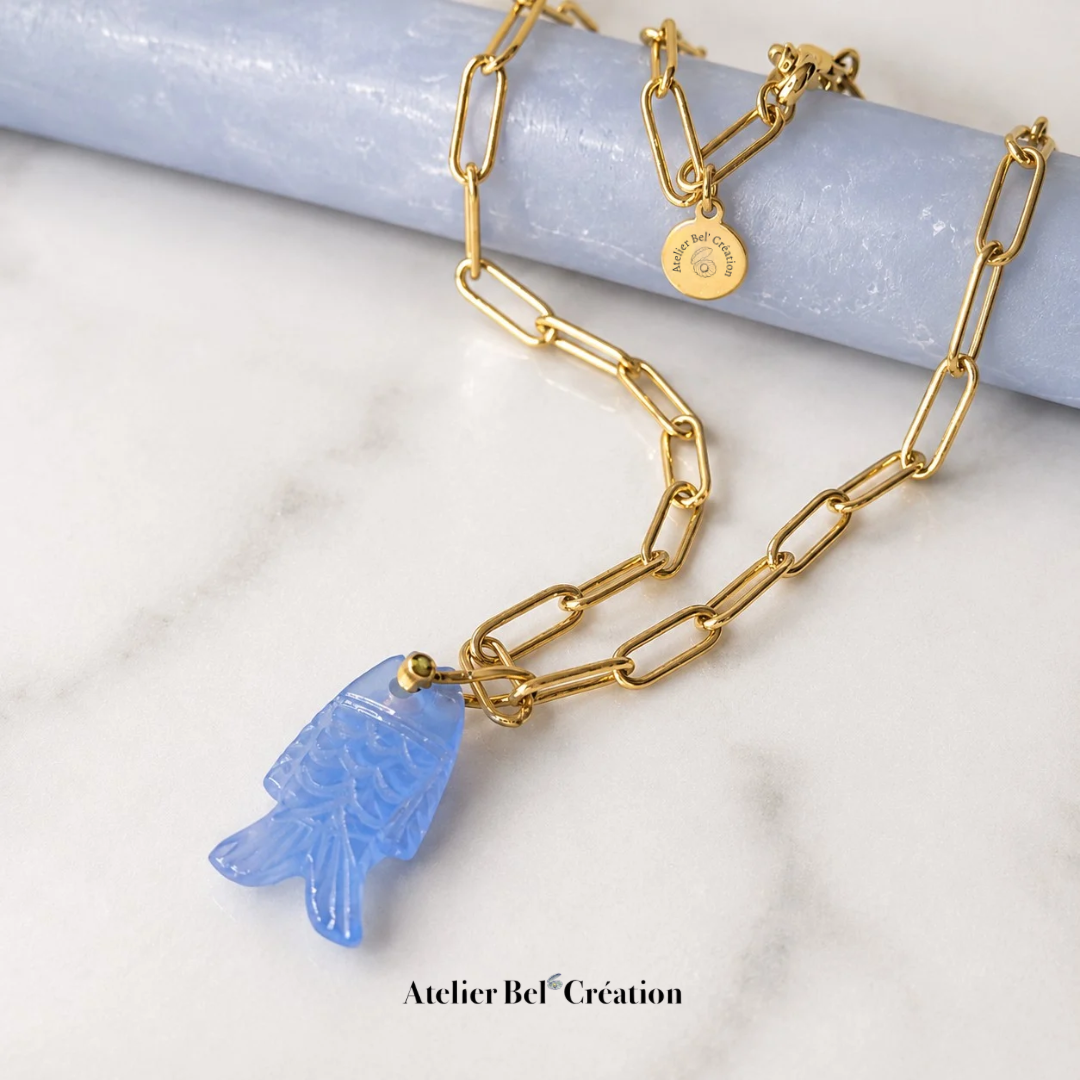 Collier pendentif poisson en Calcédoine bleu « Fishermans »