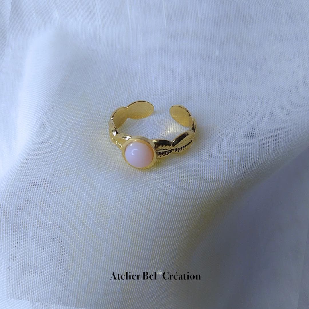 Open Ring cowrie shell, gemstone | golden stainless steel