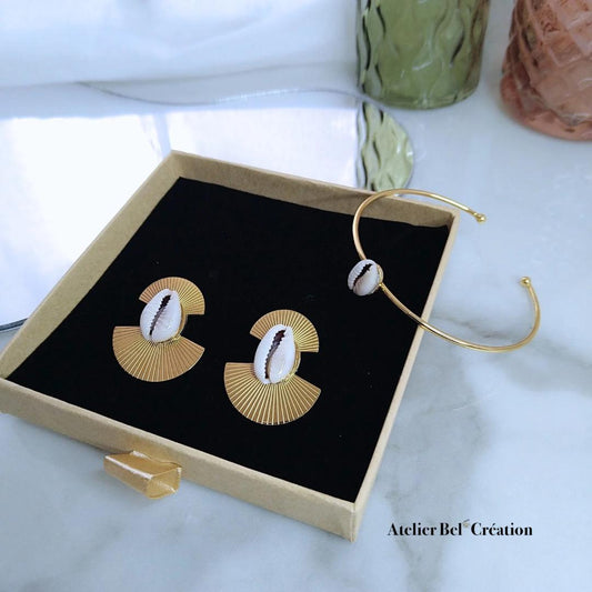 Cauris Jewelry Set, gold-plated stainless steel, fan earrings, stud earrings, bangle bracelet, natural shell, gift-wrapped