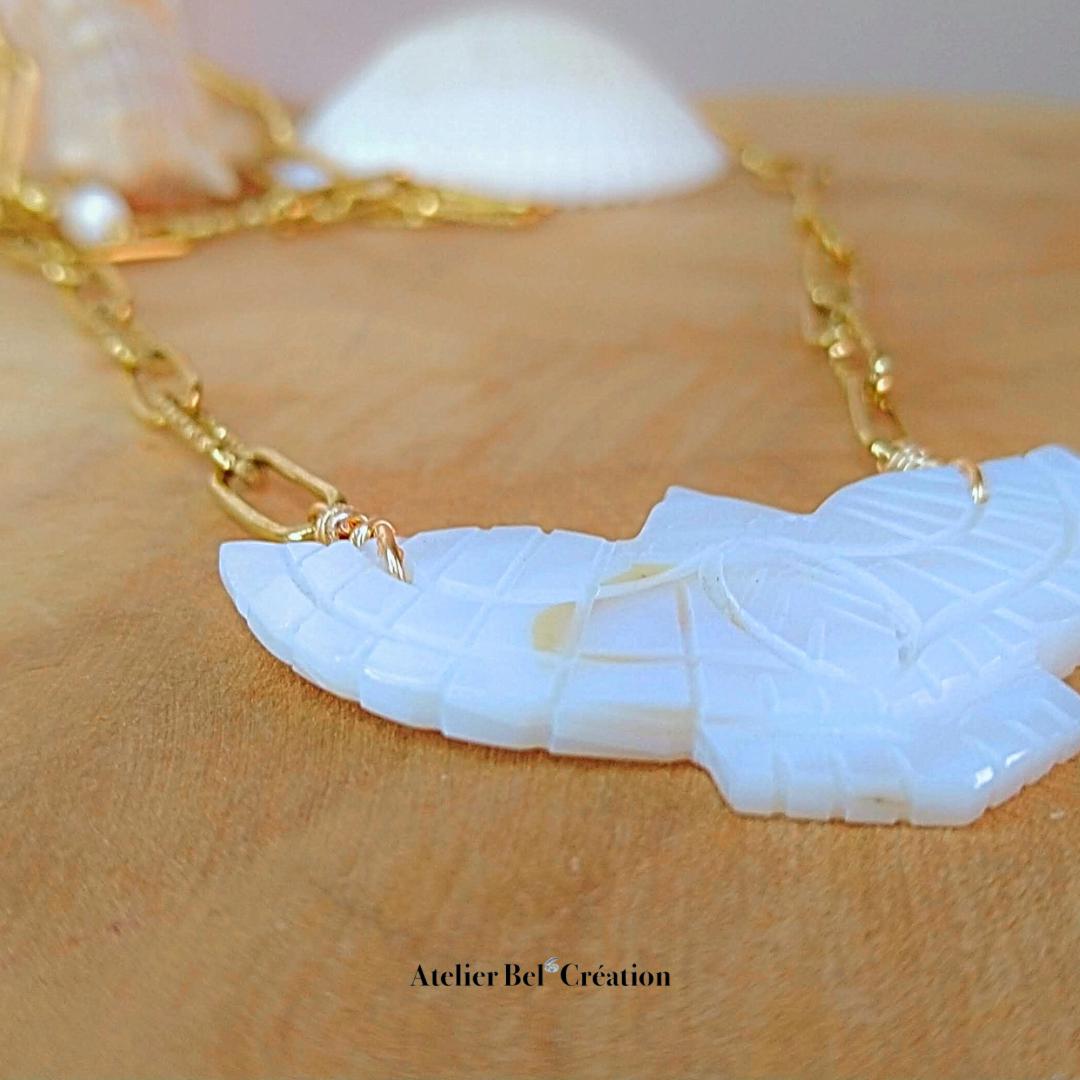 Collier aigle nacre naturelle | maille large dorée acier inoxydable, bijou bohème chic, pendentif coquillage femme